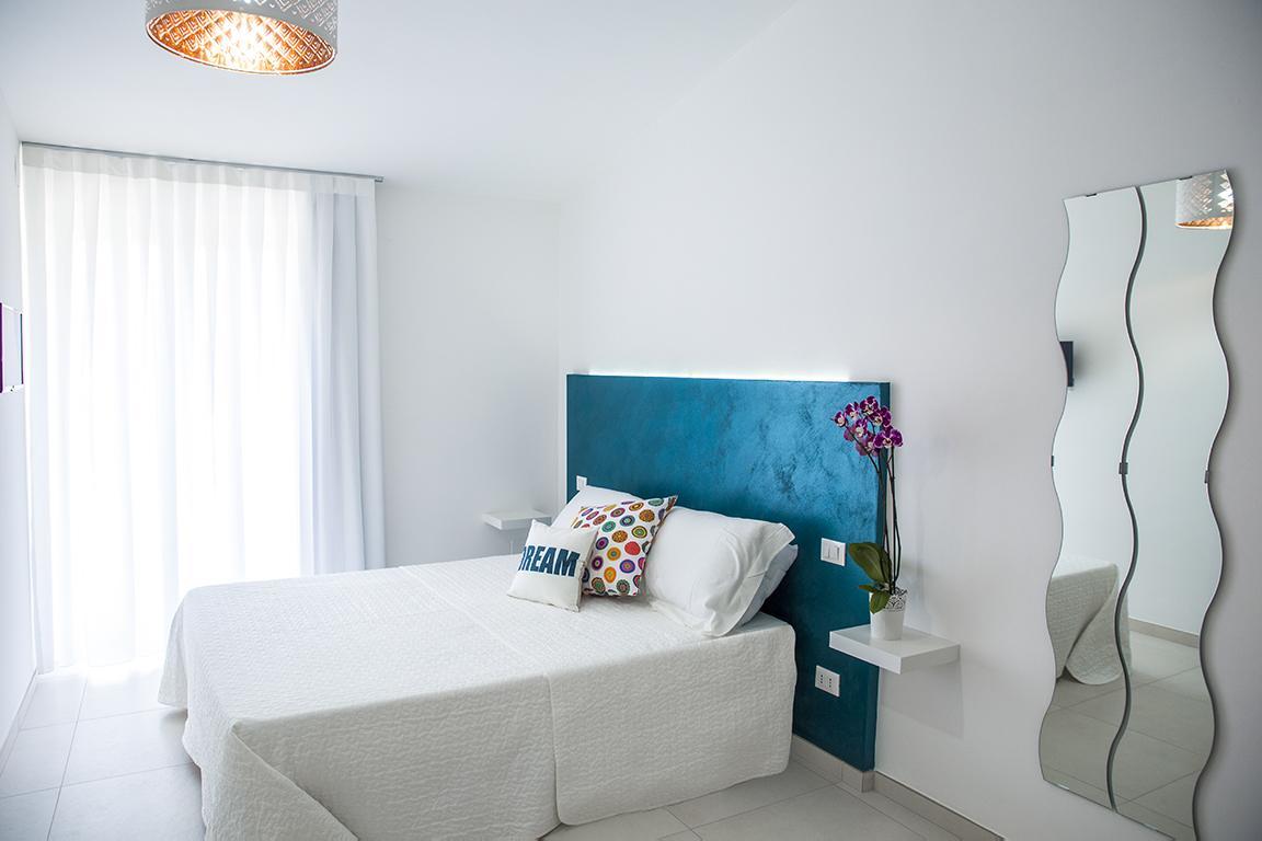 B&B Villa Tiziano Terracina Exteriör bild